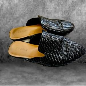 Torrid size 9 Woven Mules